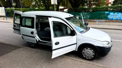 Opel Combo Van 1.6 CNG Comfort — Bi-carburant économique, 99'000 km, sans sinistre — Miniatura 11