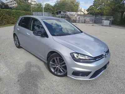 VW Golf 1.2 TSI 105 R-Line Design — Compacte économe et fiable, 128'000 km — Seitenansicht