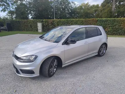 VW Golf 1.2 TSI 105 R-Line Design — Compacte économe et fiable, 128'000 km — Heckansicht