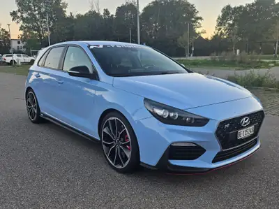 Hyundai i30 N 2.0 T-GDi — Berline sportive 275 ch, sans accident, état d'origine — side view