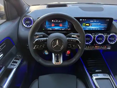 Mercedes-Benz GLA 45 S AMG 4matic+ — Performance 421 ch, Très faible kilométrage — Thumbnail 11