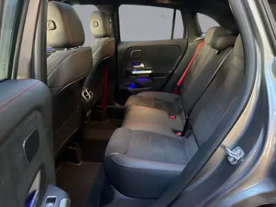 Mercedes-Benz GLA 45 S AMG 4matic+ — Performance 421 ch, Très faible kilométrage — Thumbnail 10
