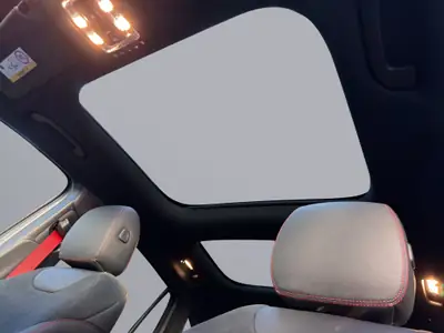 Mercedes-Benz GLA 45 S AMG 4matic+ — Performance 421 ch, Très faible kilométrage — Thumbnail 18