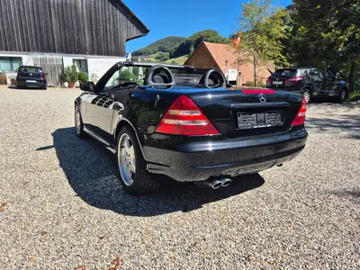 Mercedes-Benz SLK 320 V6 — Cabriolet sportif de prestige, 55'000 km seulement — vista esterna