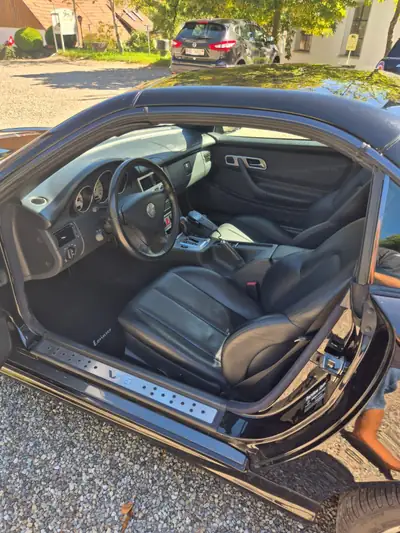 Mercedes-Benz SLK 320 V6 — Cabriolet sportif de prestige, 55'000 km seulement — interni
