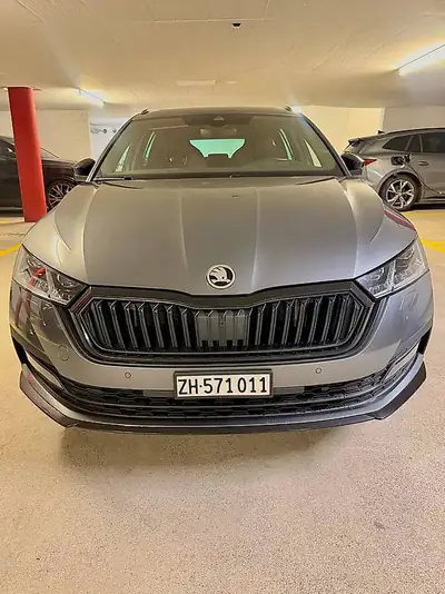 Skoda Octavia Combi 2.0 TSI SportLine 4x4 — Familiale dynamique, transmission intégrale et 190 ch — arrière