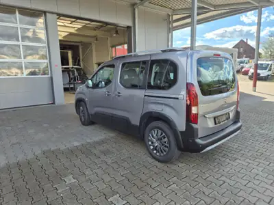 Peugeot Rifter 1.5 BlueHDi 130 — Monospace pratique avec solutions de mobilité intégrées — Thumbnail 8