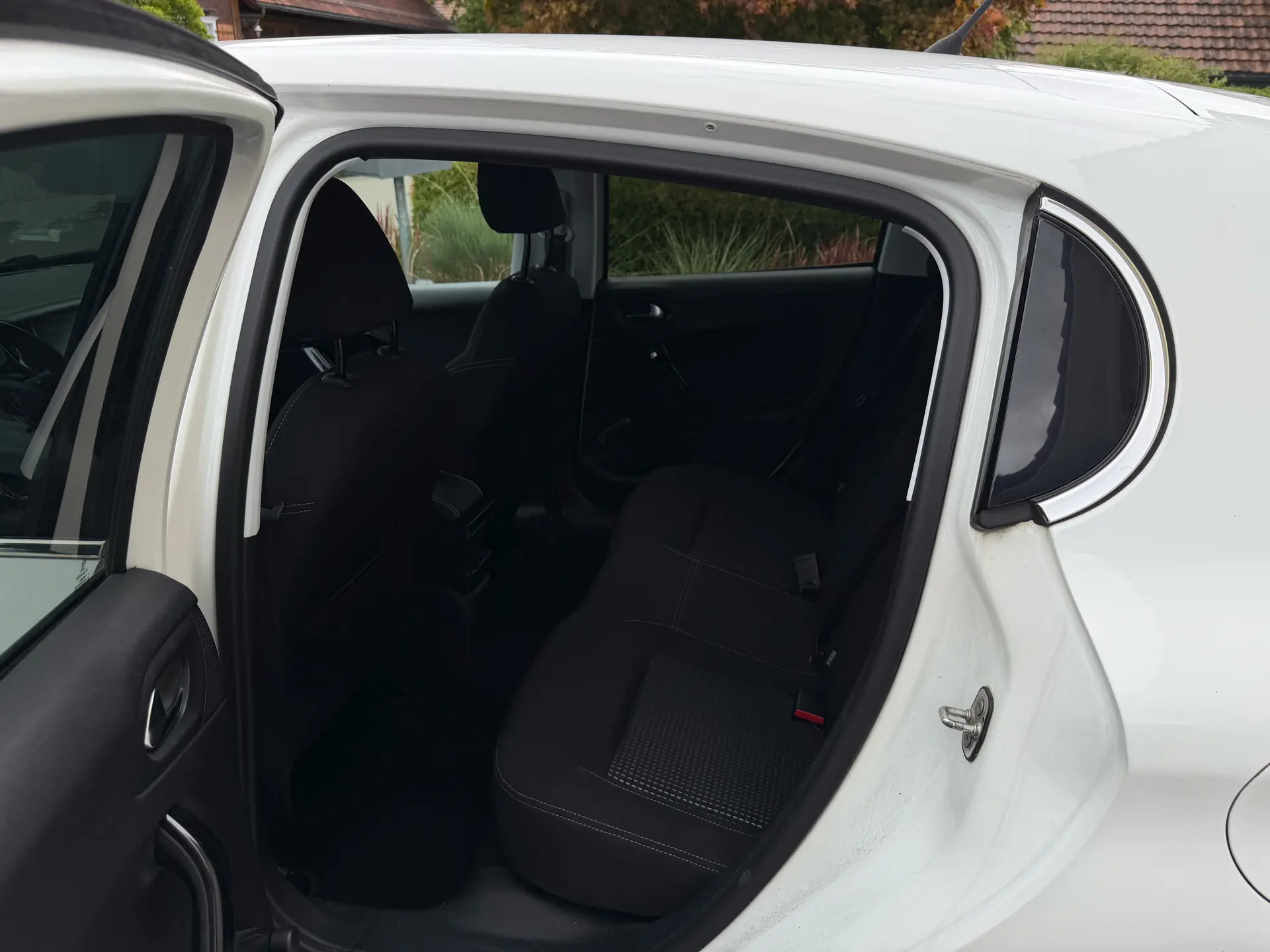 Peugeot 208 2016 occasion Niederhelfenschwil — 4