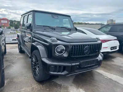 Mercedes-Benz G 63 AMG 2026 — Le SUV de prestige tout-terrain à motorisation hybride — side view