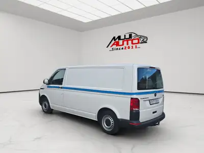 VW T6.1 2.0 TDI 4Motion DSG — Utilitaire robuste, état impeccable et 4 roues motrices — vista posteriore