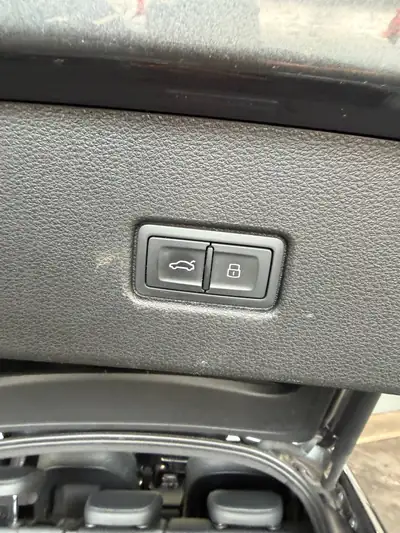 Audi SQ5 Sportback — SUV coupé haute performance, 341 ch MHEV diesel, 114'000 km — Miniatur 8