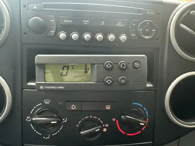 Peugeot Partner FAP 2011 — Utilitaire compact fiable, moteur révisé, prêt au travail — Detail