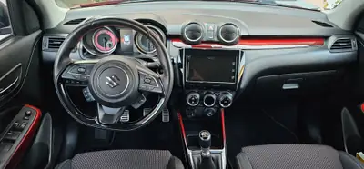 Suzuki Swift 1.4 T Sport Compact Top — Citadine dynamique, 86 000 km, sans accident — vista posteriore