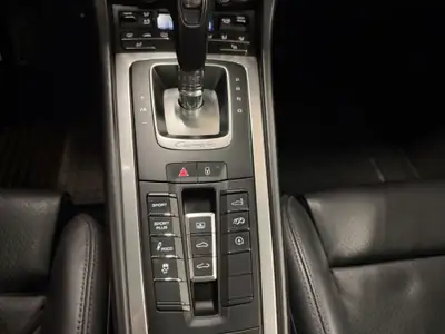 Porsche 911 Carrera 4S PDK — Coupé sportif all-wheel drive, 400 ch de performance pure — Miniatura 15