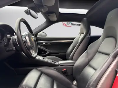 Porsche 911 Carrera 4S PDK — Coupé sportif all-wheel drive, 400 ch de performance pure — Miniatura 16