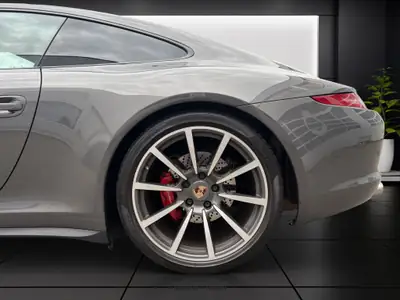 Porsche 911 Carrera 4S PDK — Coupé sportif all-wheel drive, 400 ch de performance pure — Miniatura 26