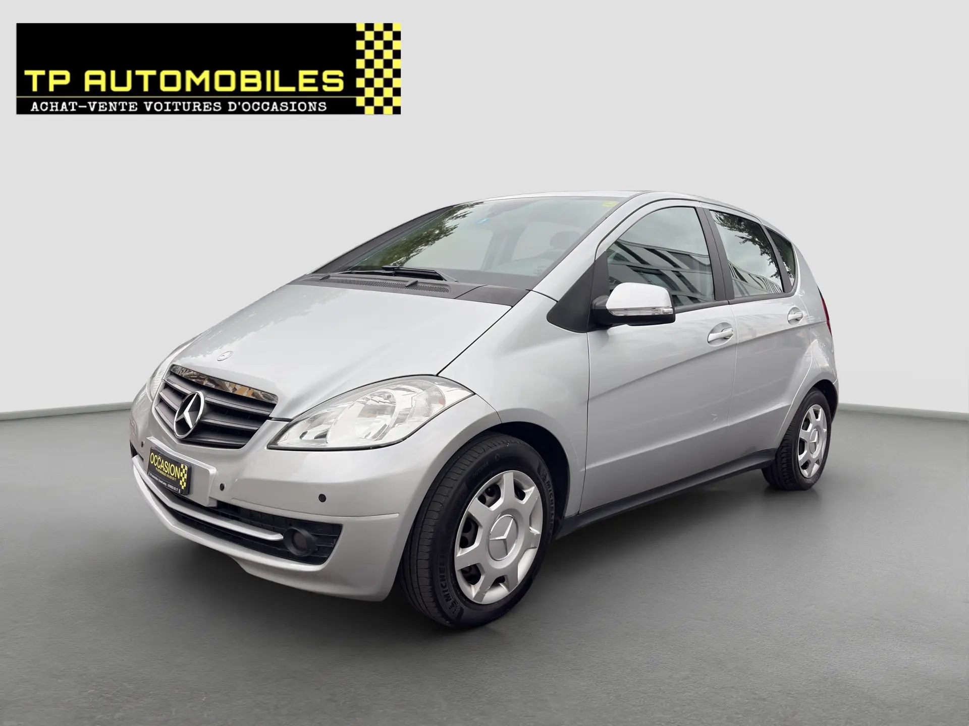 Mercedes-Benz Classe A 160 — Automatique, sécurité et confort urbain