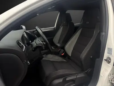 VW Golf 2.0 TSI R 4Motion — Sportive polyvalente 270 ch, transmission intégrale — Miniatura 7