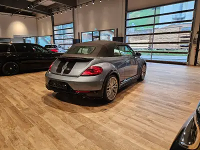 VW Beetle Cabriolet 2.0 TSI R-Line — Décapotable sportive rare avec 220 ch et jantes 20 pouces — Thumbnail 9