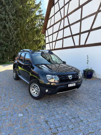 Dacia Duster 1.2 TCe 4x4 — SUV robuste, essence économique et polyvalent — Außenansicht