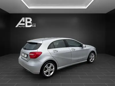 Mercedes-Benz Classe A 200 CDI Urban 4Matic — Diesel économe, transmission automatique 7G-DCT — cruscotto