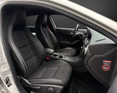 Mercedes-Benz Classe A 200 CDI Urban 4Matic — Diesel économe, transmission automatique 7G-DCT — Miniatura 9