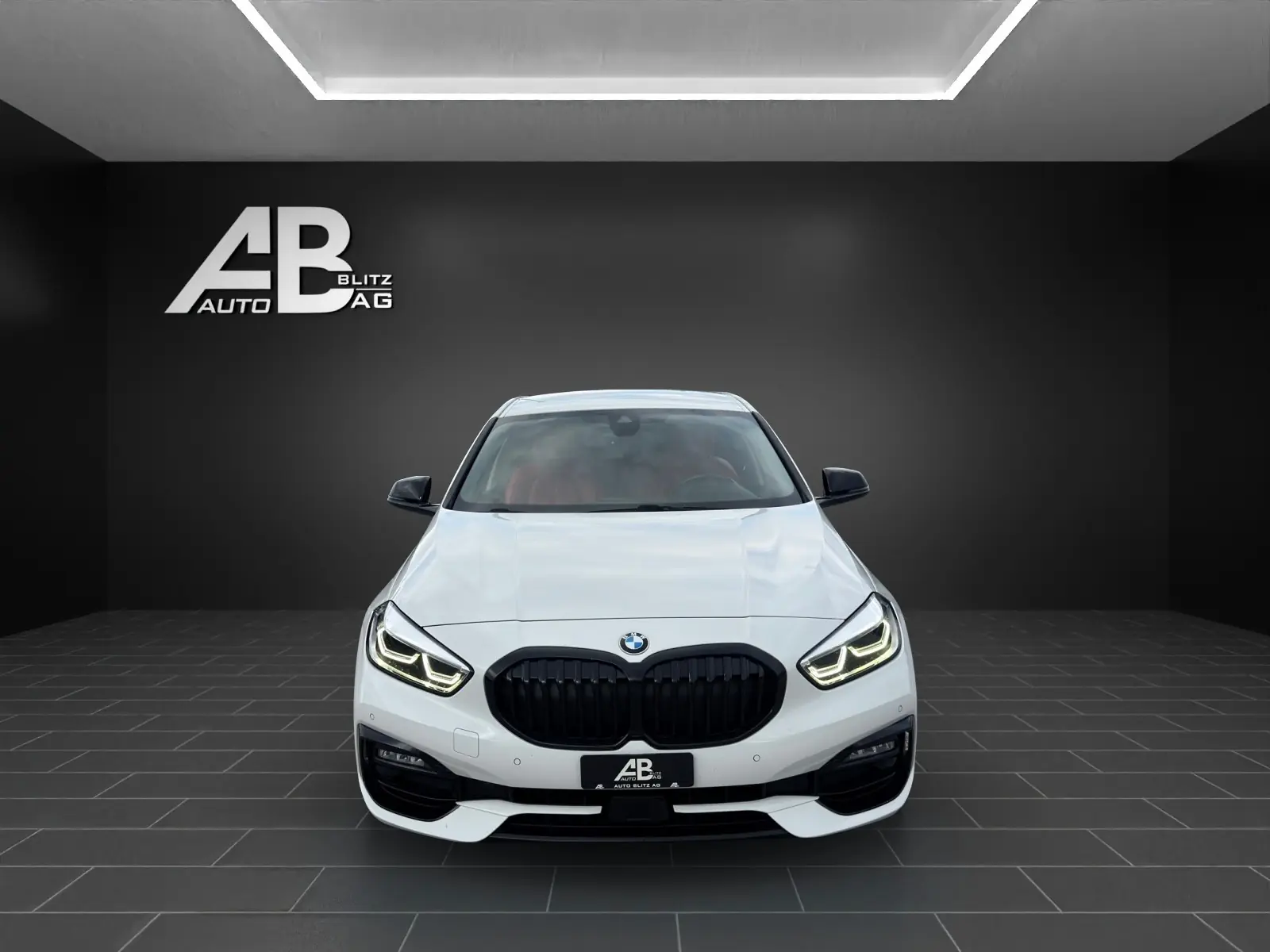 BMW 120d xDrive Steptronic — Diesel performant, transmission intégrale, révision récente
