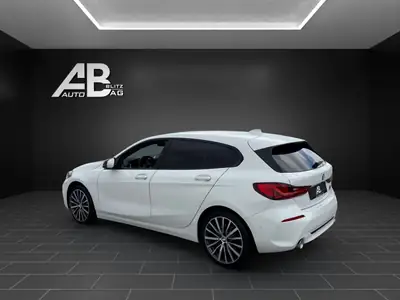 BMW 120d xDrive Steptronic — Diesel performant, transmission intégrale, révision récente — vista posteriore