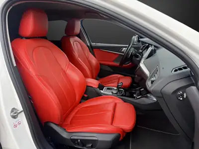 BMW 120d xDrive Steptronic — Diesel performant, transmission intégrale, révision récente — Miniatura 9