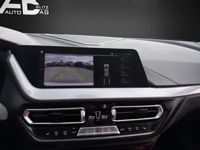 BMW 120d xDrive Steptronic — Diesel performant, transmission intégrale, révision récente — Miniatura 12