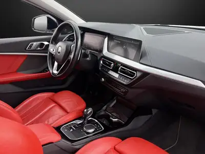BMW 120d xDrive Steptronic — Diesel performant, transmission intégrale, révision récente — Miniatura 10