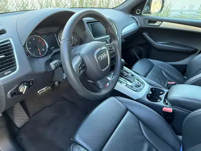 Audi Q5 3.0 V6 TDI Quattro — SUV premium diesel, freinage BREMBO haute performance — arrière