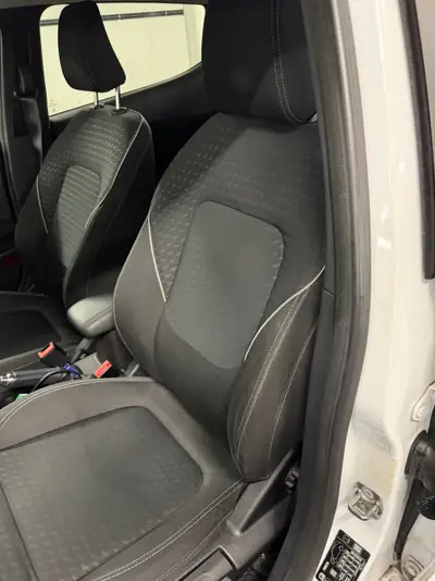 Ford Fiesta 1.0 EcoBoost Titanium — Citadine dynamique, équipée et économe — dashboard