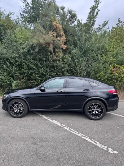 Mercedes-Benz GLC 220 d AMG Line 4matic — SUV diesel performant, 46'735 km seulement — côté