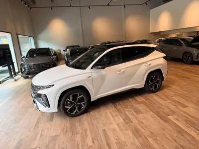 Hyundai Tucson 1.6 TGDI PHEV N-Line 4WD — SUV hybride rechargeable, équipement premium, garantie 5 ans — side view