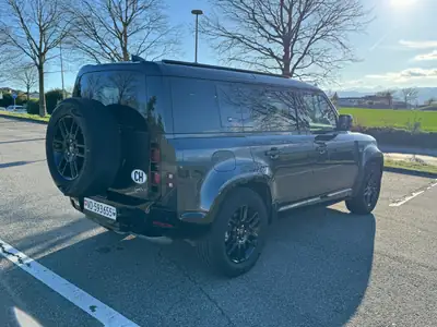 Land Rover Defender 3.0 D I6 250 X-Dynamic SE — Le SUV robuste avec motorisation 6-cylindres et transmission automatique — detail