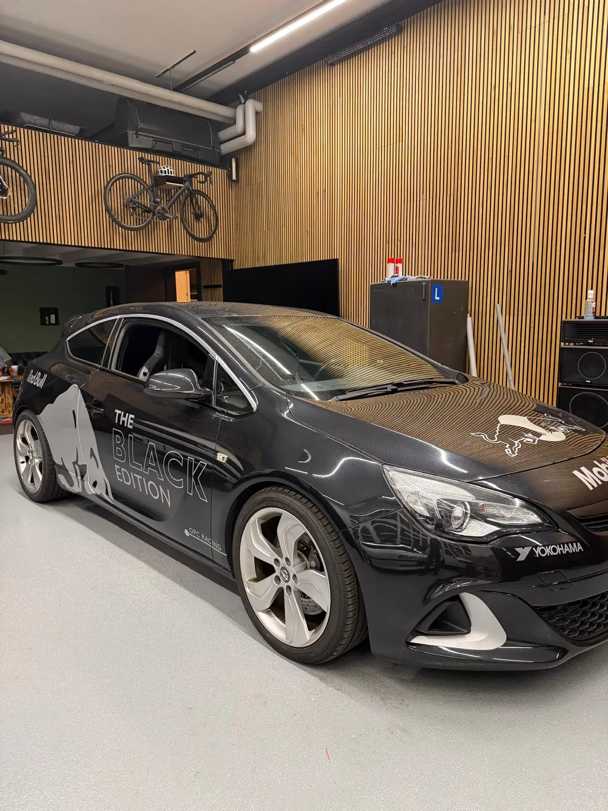Opel Astra 2.0i Turbo OPC — Sportive 280 ch, trois portes affûtée