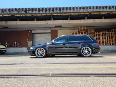 Audi RS4 2.7 V6 Biturbo Quattro — Break sportif de 2001, 430 ch et suspension KW V3 — arrière
