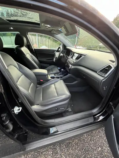 Hyundai Tucson 2.0 CRDi 185 Vertex 4WD — SUV robuste, toit panoramique, sans sinistre — Miniatura 8