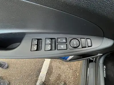 Hyundai Tucson 2.0 CRDi 185 Vertex 4WD — SUV robuste, toit panoramique, sans sinistre — Miniatura 7