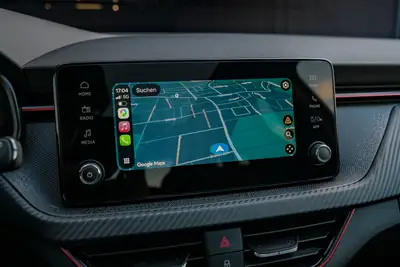 Skoda Scala 1.5 TSI Monte Carlo DSG — Berline dynamique, quasi neuve avec 5 ans de garantie — Thumbnail 18