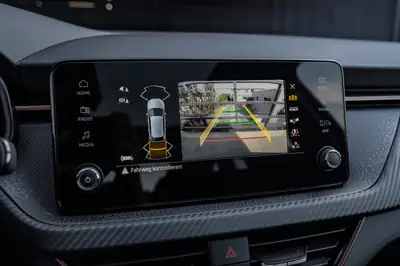 Skoda Scala 1.5 TSI Monte Carlo DSG — Berline dynamique, quasi neuve avec 5 ans de garantie — Thumbnail 19