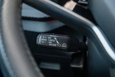 Skoda Scala 1.5 TSI Monte Carlo DSG — Berline dynamique, quasi neuve avec 5 ans de garantie — Thumbnail 22