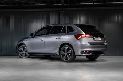 Skoda Scala 1.5 TSI Monte Carlo — Berline compacte neuve, garantie 5 ans — side view