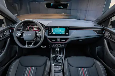 Skoda Scala 1.5 TSI Monte Carlo — Berline compacte neuve, garantie 5 ans — Thumbnail 15