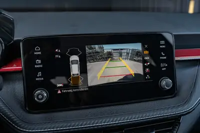 Skoda Fabia 1.0 TSI Monte Carlo DSG — Citadine dynamique, garantie 5 ans et équipements premium — Miniatur 18