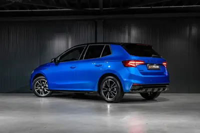 Skoda Fabia 1.0 TSI Monte Carlo DSG — Citadine dynamique, garantie 5 ans, faible kilométrage — side view
