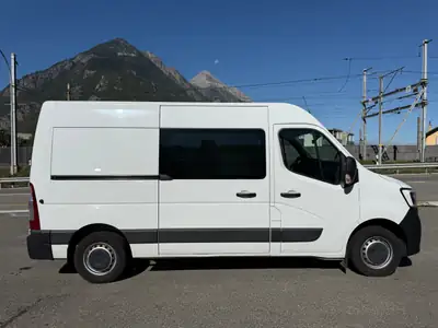 Renault Master T35 2.3 Blue dCi 150 — Utilitaire robuste avec plateforme de levage — cruscotto