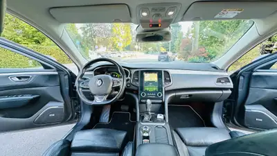 Renault Talisman Grandtour 1.6 TCe — Monospace familial spacieux, 200 ch dynamiques — Miniatura 9