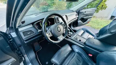 Renault Talisman Grandtour 1.6 TCe — Monospace familial spacieux, 200 ch dynamiques — Miniatura 11